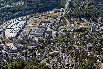 Im Rahmen des Projektes soll der Innovationsstandort Oberberg mit dem Steinmüllergelände in Gummersbach weiter profiliert werden. Dazu sollen die Angebote der regionalen Akteurinnen und Akteure besser und zielführender vernetzt und aufeinander abgestimmt werden. Fotonachweis: REGIONALE 2025 Agentur