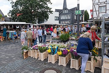 Der Marktplatz von Waldbröl ist ein wichtiger Treffpunkt in der Stadt. Im Rahmen des Projektes soll er neugestaltet und weiterentwickelt werden. Fotonachweis: REGIONALE 2025 Agentur