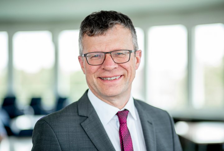 Prof. Dr. Klaus Becker