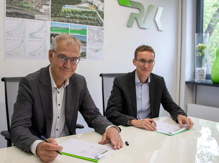 Vertragsunterzeichnung Grüner Mobilhof