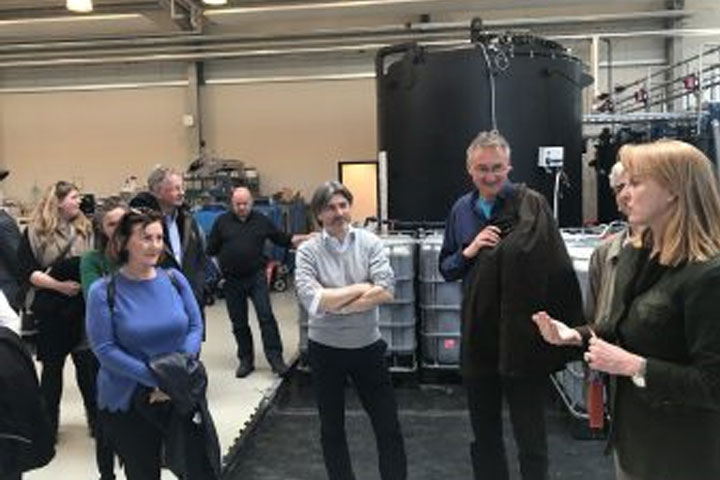 Schweizer Delegation 01