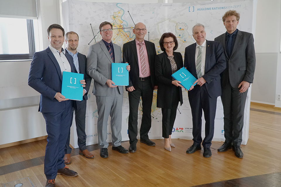 Übergabe Agglomerationskonzept an Bezirksregierung