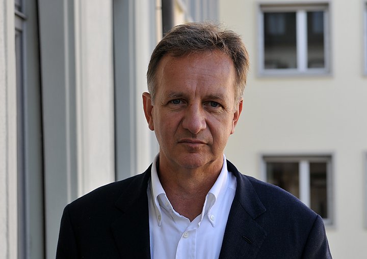 Prof. Dr. Bernd Scholl