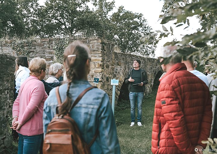 Lichtbildnisse-Nachhaltige-Fotografie-Projekttag-Blankenberg-Hennef-3579_klein