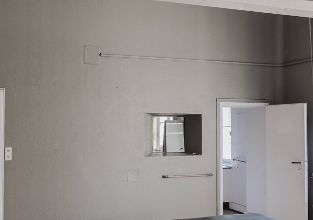Vieles erinnert noch an die rund 100-jährige Nutzung der Waldkrankenhauses als Klinik.  Fotonachweis: Julia Holland